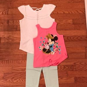 NWOT set sleeveless shirts & lightweight leggings